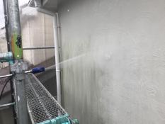 横浜市戸塚区Y様邸インディフレッシュセラ外壁塗装施工前高圧洗浄作業