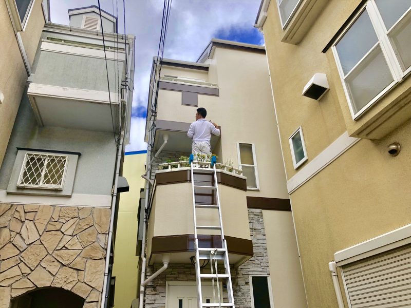 横浜市　外壁塗装　手直し　港南区　屋根塗装　ファインシリコンフレッシュ　日本ペイント