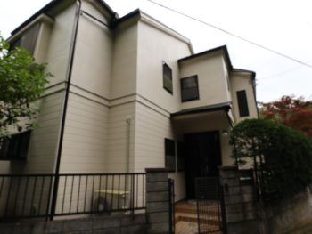 逗子市M様邸外壁塗り替え後1年点検画像