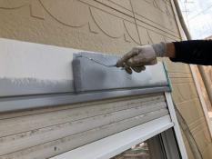 横浜市戸塚区N様邸シャッターボックス塗り替え工事施工事例画像