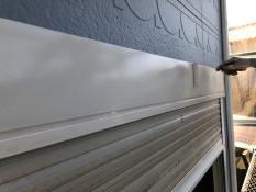 横浜市戸塚区N様邸シャッターボックス塗り替え工事施工事例画像