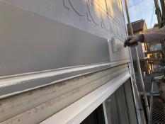 横浜市戸塚区N様邸シャッターボックス塗り替え工事施工事例画像