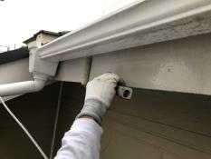 横浜市戸塚区N様邸破風塗り替え下塗り施工中