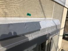 横浜市栄区S様邸シャッターボック上塗り1回目塗替え中