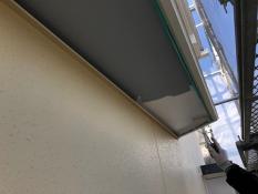 横浜市栄区S様邸出窓下端塗装上塗り１回目