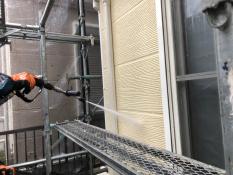 横浜市栄区S様邸住宅塗り替え前高圧洗浄作業