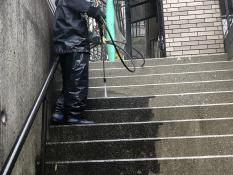 横浜市港南区T様邸ダイヤモンドコート外壁塗装施工前高圧洗浄作業