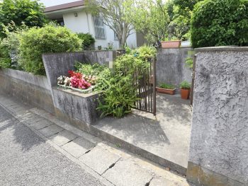 横浜市栄区N様邸塀塗装施工前画像