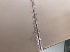 横浜市栄区N様邸シーリング打ち替え作業中