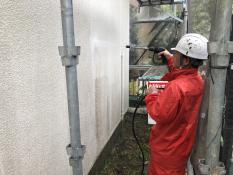 横浜市栄区N様邸住宅塗り替え前高圧洗浄作業