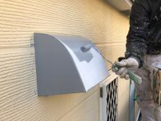 横浜市栄区S様邸換気フード錆止め塗装