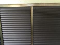 横浜市戸塚区H様邸雨戸塗装前