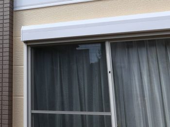 横浜市栄区S様邸シャッターボック塗替え工事完了