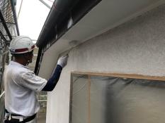 横浜市都筑区S様邸軒天上塗り２回目