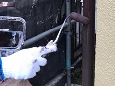 横浜市都筑区S様邸竪樋上塗り１回目