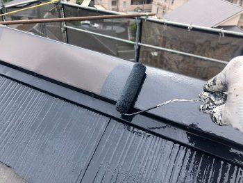 横浜市南区M様邸屋根・棟板金上塗り2回目