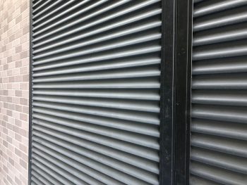 横浜市南区M様邸雨戸施工前