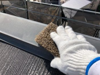 横浜市南区M様邸棟板金ケレン