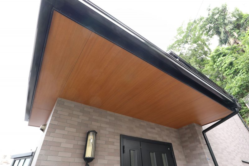 横浜市南区M様邸軒天張替え後