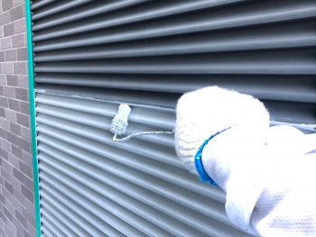 横浜市南区M様邸雨戸錆止め