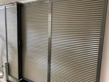 横浜市港南区I様邸雨戸塗装後