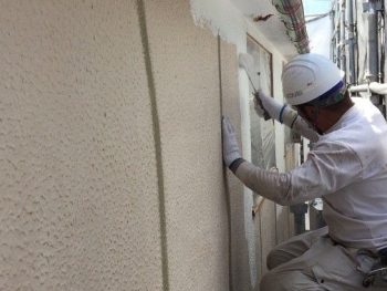 横浜市港南区I様邸外壁下塗り