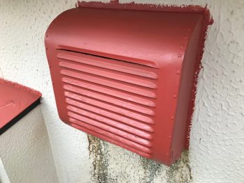 横浜市港南区I様邸換気フードA錆止め