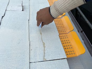 横浜市港南区I様邸屋根タスマジック補修