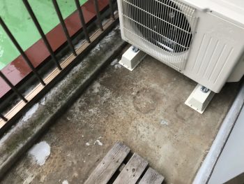 横浜市南区M様邸ベランダ防水前