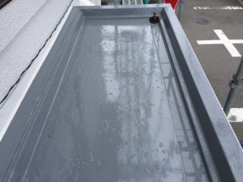 横浜市南区M様邸玄関庇ウレタン防水施工後