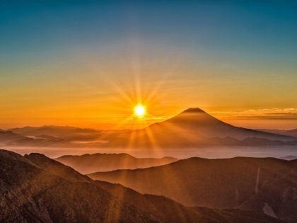 お正月休み明けまして本日1/7より営業再開しております。