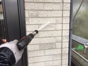 横浜市金沢区Ｓ様邸外壁塗装前高圧洗浄作業