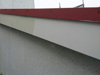 横浜市戸塚区K様邸破風塗装上塗り１回目