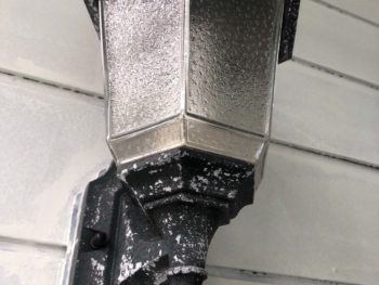 横浜市港南区S様邸外灯塗り替え前