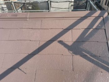横浜市神奈川区H様邸屋根塗装上塗り２回目
