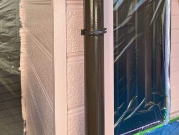 藤沢市S様邸竪樋塗装施工後画像