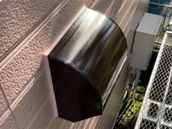 藤沢市S様邸換気フード塗装施工後