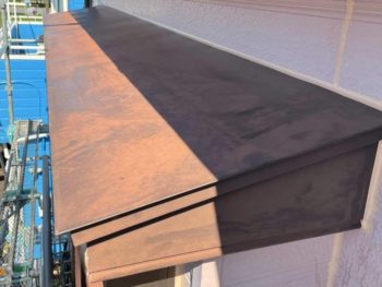 藤沢市S様邸霧除け庇塗装施工前画像