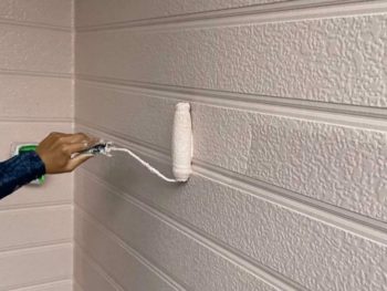 藤沢市S様邸パーフェクトセラミックトップG外壁塗装上塗り2回目