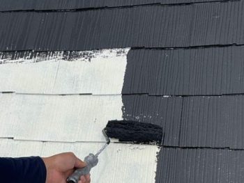 藤沢市S様邸サーモアイ4F屋根塗装上塗り1回目