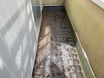 横浜市神奈川区O様邸ベランダFRP防水保護塗装施工前画像