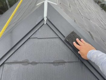 横浜市港南区F様邸棟板金塗装前ケレン作業