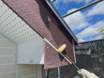 横浜市港南区F様邸破風塗装下塗り