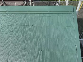横浜市港南区F様邸サーモアイSi屋根塗装施工後画像