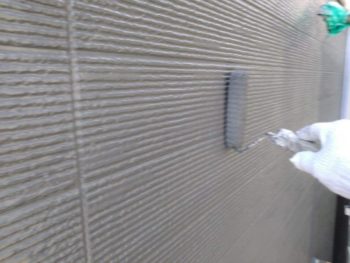 横浜市緑区K様邸パーフェクトセラミックトップG外壁塗装上塗り2回目