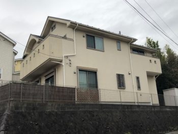 横浜市栄区S様邸超低汚染リファイン1000Si-IR外壁塗装施工前画像