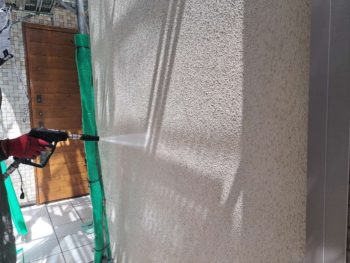 横浜市栄区S様邸超低汚染リファイン1000Si-IR外壁塗装前高圧洗浄作業