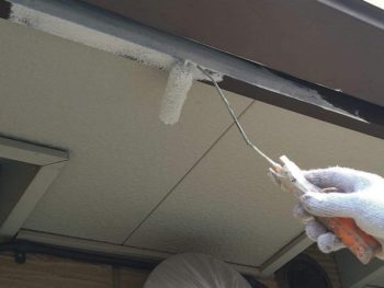 横浜市金沢区S様所有アパートB破風塗装下塗り