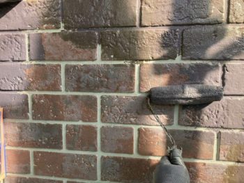 横浜市金沢区S様所有アパートB超低汚染リファイン艶消1000MS-IR外壁塗装上塗り1回目