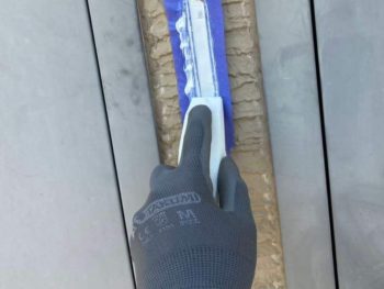 横浜市金沢区S様所有アパートBシーリング打ち換えなびき作業